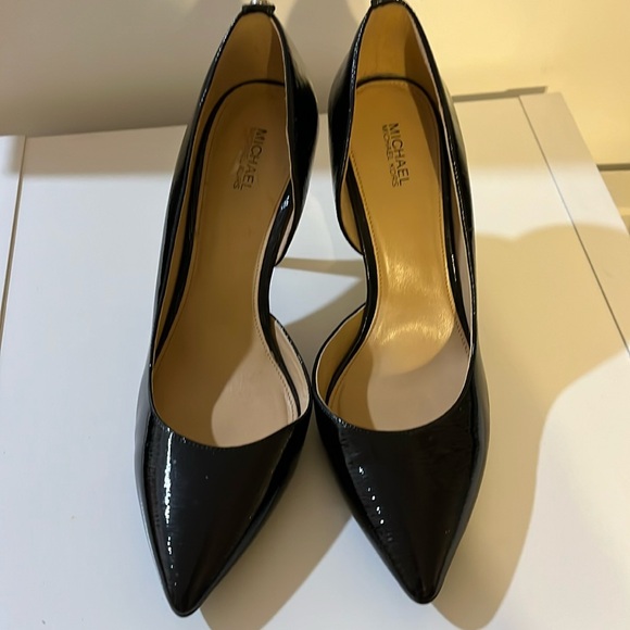 NWOT MICHAEL KORS NATHALIE FLEX HIGH HEEL PUMP POINTY TOE DRESS BLACK PATENT - Picture 2 of 7